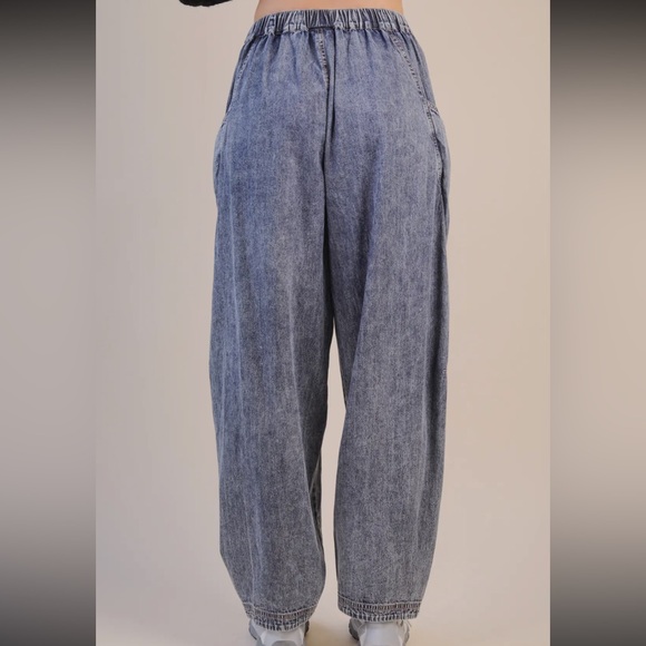INDIGO Washed Woven Casual Barrel Pants - Picture 4 of 4